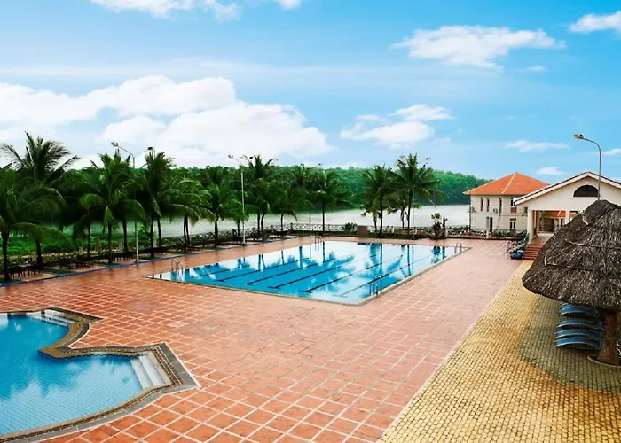 Vietnam Golf - Lake View Villas